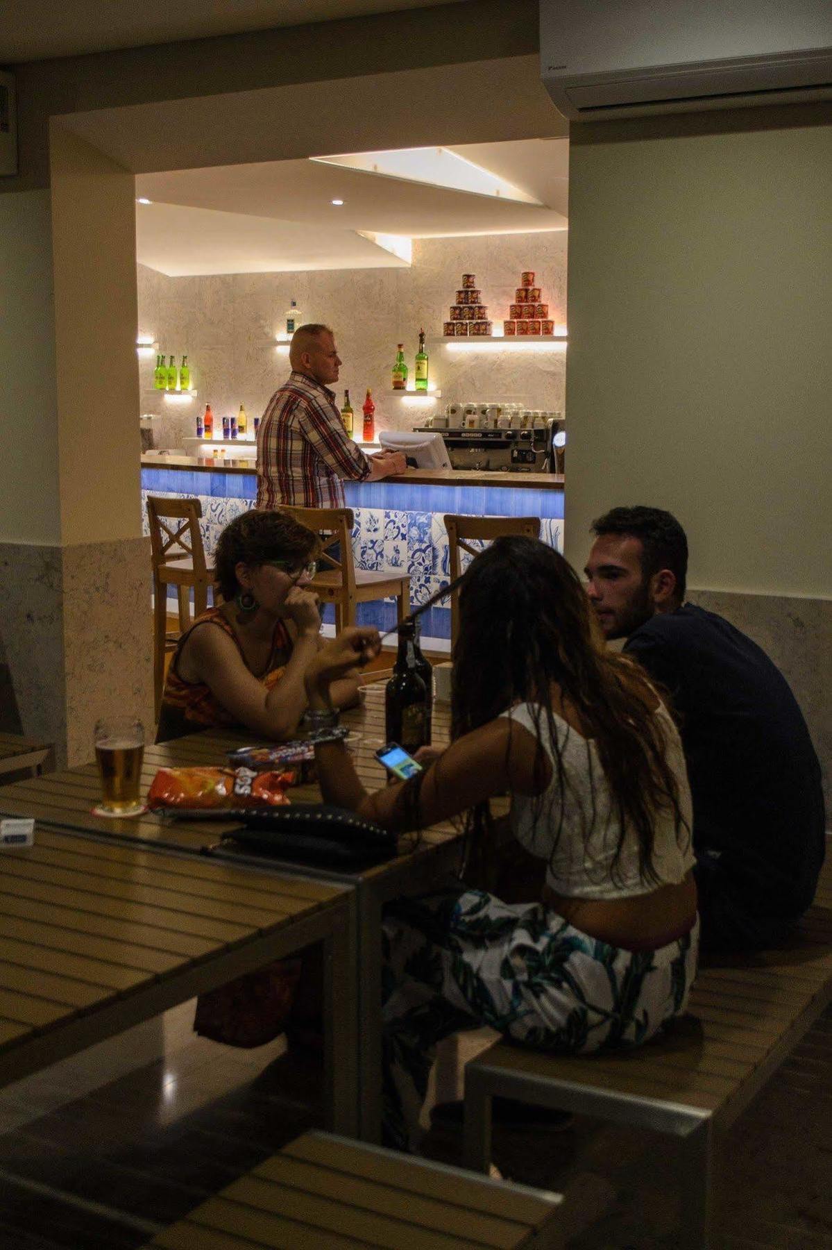 Hans Brinker Hostel ลิสบอน ร้านอาหาร รูปภาพ